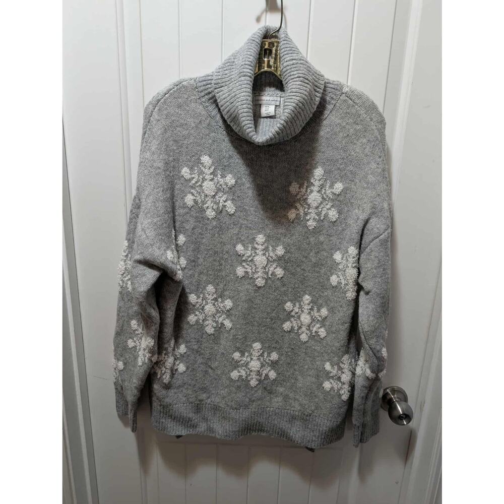 Snowflake Turtleneck Gray Christmas Sweater Pullover Cupcakes and Cashmere Sz. M